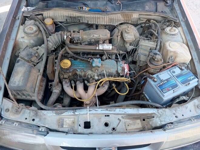 Opel Vectra 1994, 470,000 km - 2.0 l - Bakı