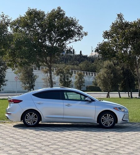 Hyundai Elantra 2017, 123,500 km - 2.0 л - Bakı