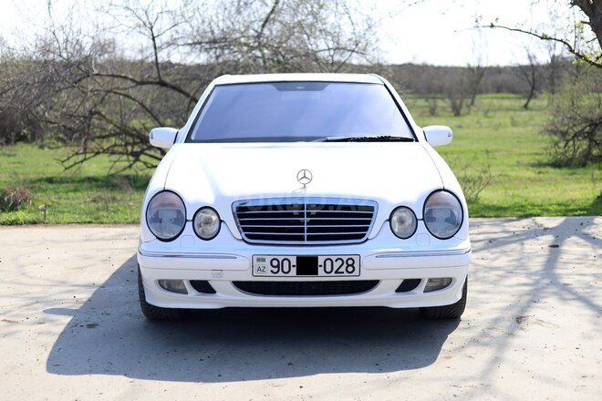 Mercedes E 220 d 2000, 135,000 km - 2.2 l - Biləsuvar