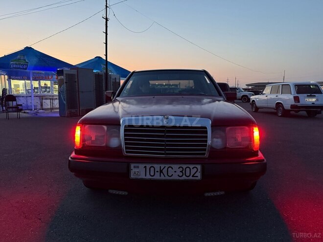 Mercedes E 230 1986, 500,000 km - 2.0 l - Bakı