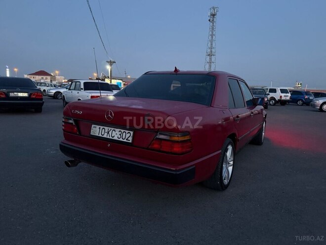Mercedes E 230 1986, 500,000 km - 2.0 l - Bakı