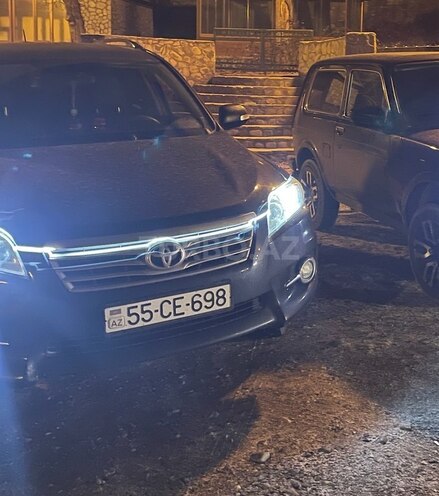 Toyota RAV4 2011, 246,000 km - 2.0 l - Şəki