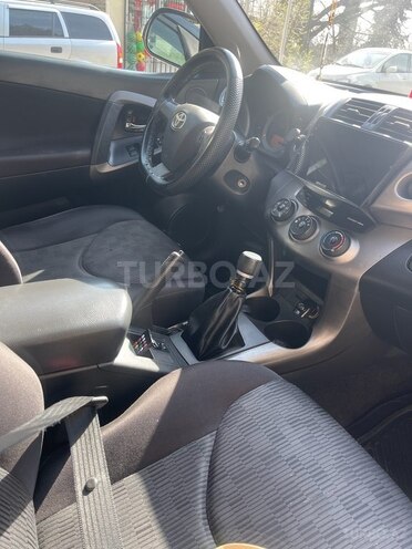 Toyota RAV4 2011, 246,000 km - 2.0 l - Şəki