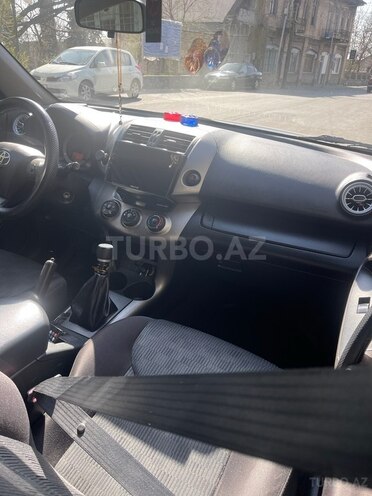 Toyota RAV4 2011, 246,000 km - 2.0 l - Şəki