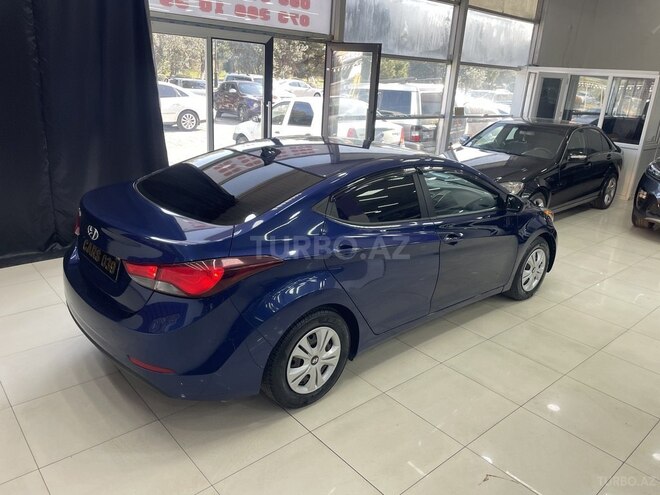 Hyundai Elantra 2015, 220,000 km - 1.8 л - Sumqayıt