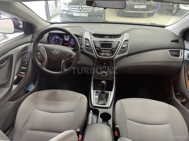 Hyundai Elantra 2015, 220,000 km - 1.8 л - Sumqayıt