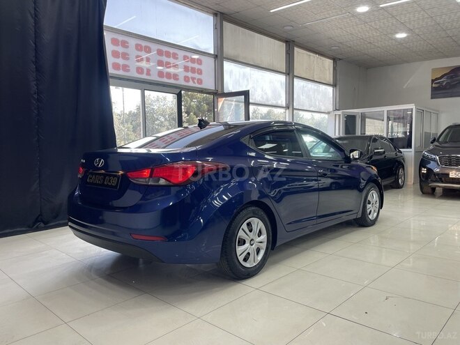 Hyundai Elantra 2015, 220,000 km - 1.8 л - Sumqayıt
