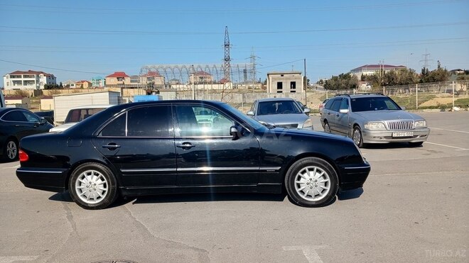 Mercedes E 320 2000, 420,000 km - 3.2 l - Bakı