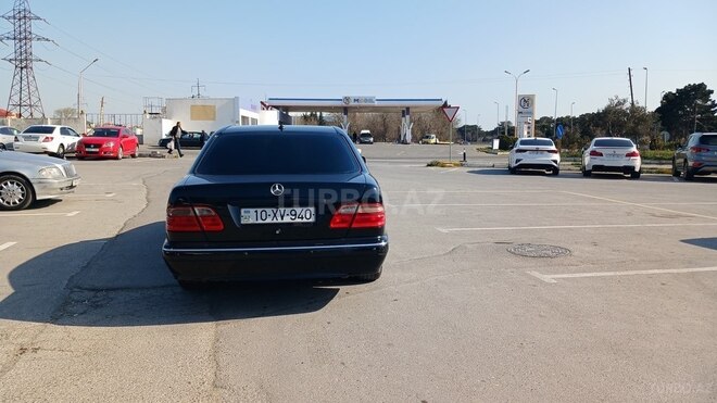 Mercedes E 320 2000, 420,000 km - 3.2 l - Bakı