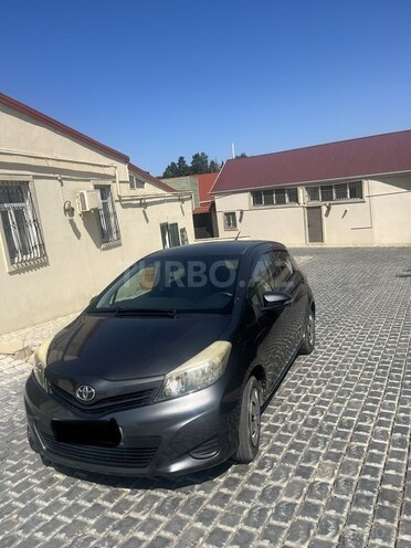 Toyota Vitz 2011, 137,563 km - 1.0 l - Bakı