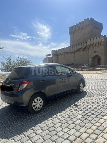 Toyota Vitz 2011, 137,563 km - 1.0 l - Bakı