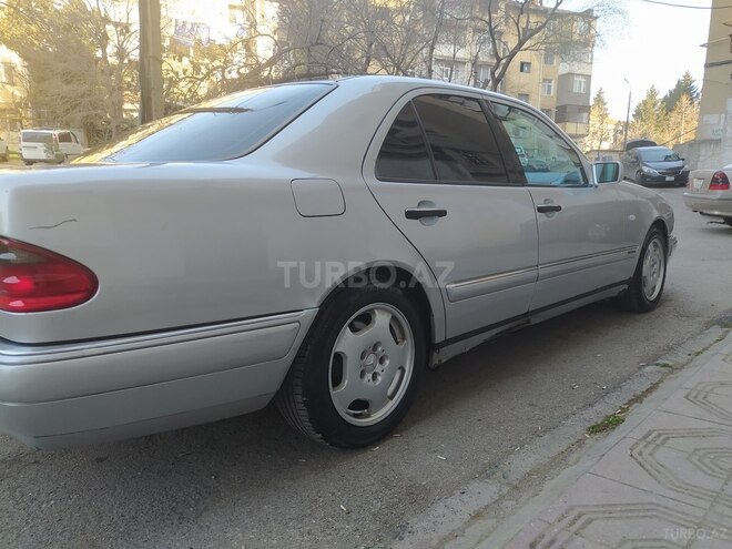 Mercedes E 280 1998, 413,855 km - 2.8 l - Bakı