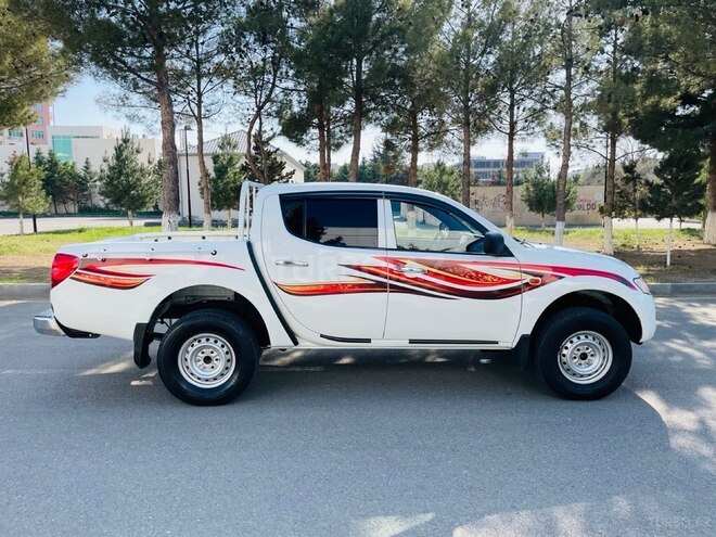 Mitsubishi L200 2007, 316,000 km - 2.5 l - Bakı