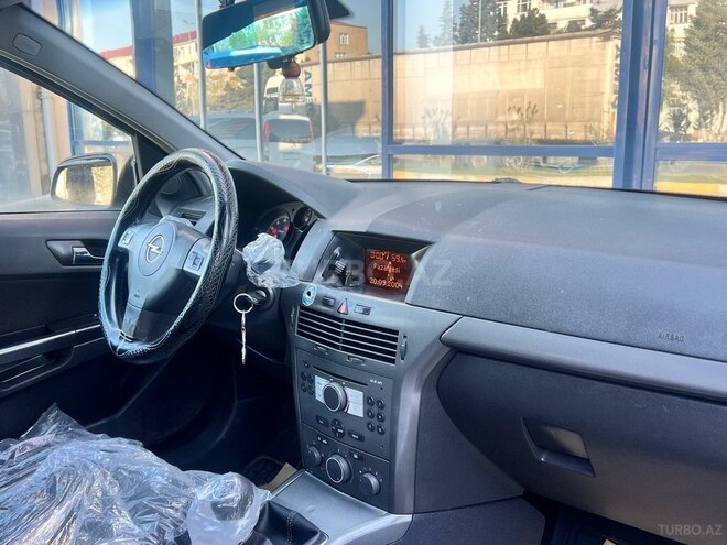 Opel Astra 2004, 257,000 km - 1.4 l - Sumqayıt