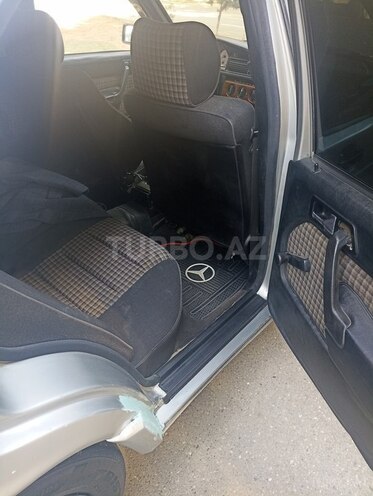 Mercedes 190 1992, 325,000 km - 2.0 l - Sumqayıt