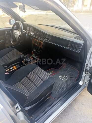 Mercedes 190 1992, 325,000 km - 2.0 l - Sumqayıt