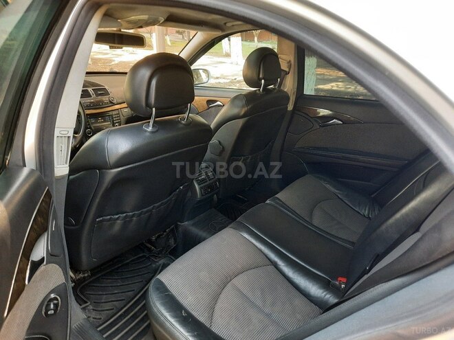 Mercedes E 270 2003, 391,000 km - 2.7 l - Sumqayıt