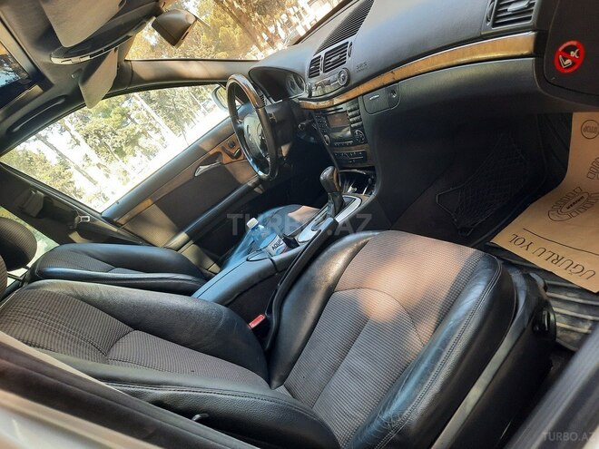 Mercedes E 270 2003, 391,000 km - 2.7 l - Sumqayıt