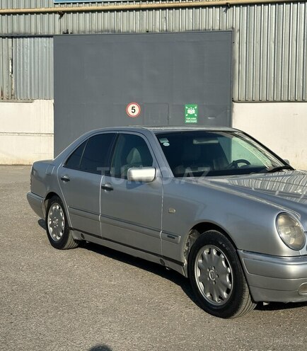 Mercedes E 280 1997, 392,143 km - 2.8 l - Bakı
