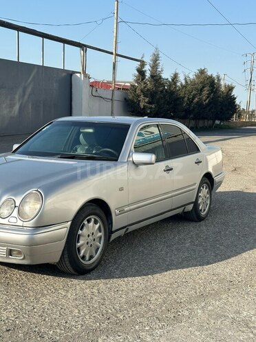 Mercedes E 280 1997, 392,143 km - 2.8 l - Bakı