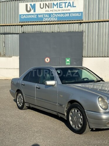Mercedes E 280 1997, 392,143 km - 2.8 l - Bakı