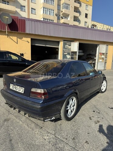 BMW 318 1991, 280,000 km - 1.8 l - Sumqayıt