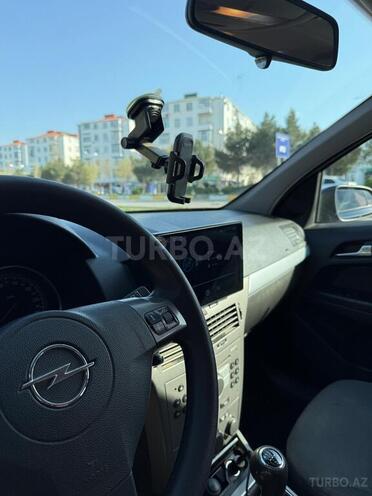 Opel Astra 2005, 232,000 km - 1.4 l - Bakı
