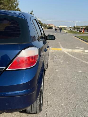 Opel Astra 2005, 232,000 km - 1.4 l - Bakı