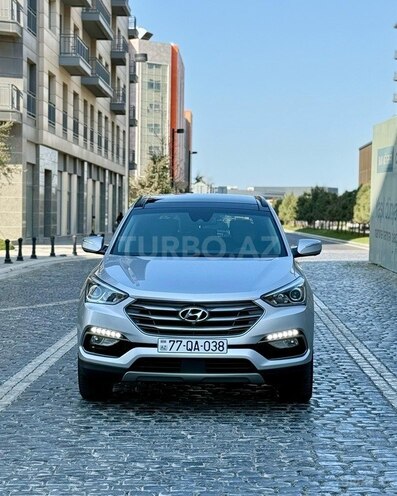 Hyundai Santa Fe-1