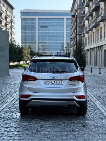 Hyundai Santa Fe-6