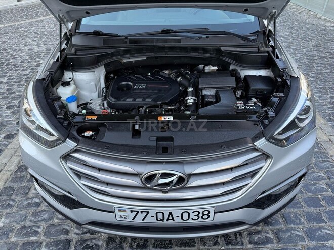Hyundai Santa Fe-18