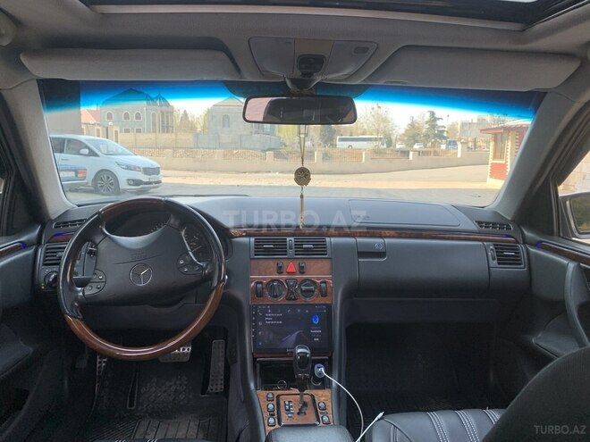 Mercedes E 240 1999, 353,000 km - 2.4 l - Gəncə