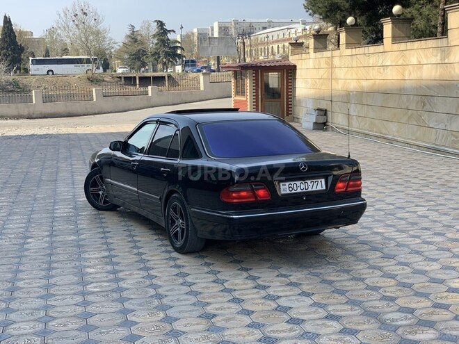 Mercedes E 240 1999, 353,000 km - 2.4 l - Gəncə