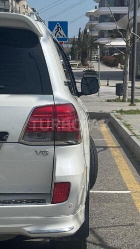 Toyota Land Cruiser-4