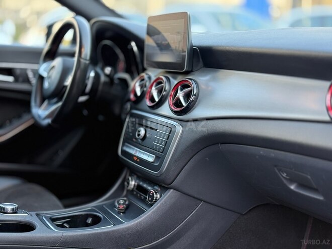 Mercedes CLA 250 2018, 75,000 km - 2.0 l - Bakı