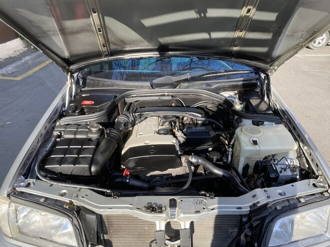 Mercedes C 180 1998, 297,000 km - 1.8 л - Bakı