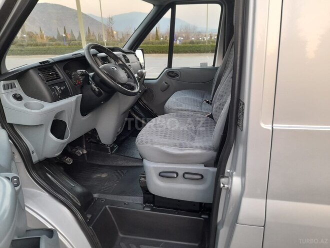Ford Transit 2009, 133,000 km - 2.2 l - Şəki