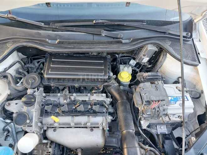 Volkswagen Polo 2014, 220,000 km - 1.6 l - Bakı