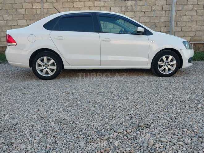 Volkswagen Polo 2014, 220,000 km - 1.6 l - Bakı