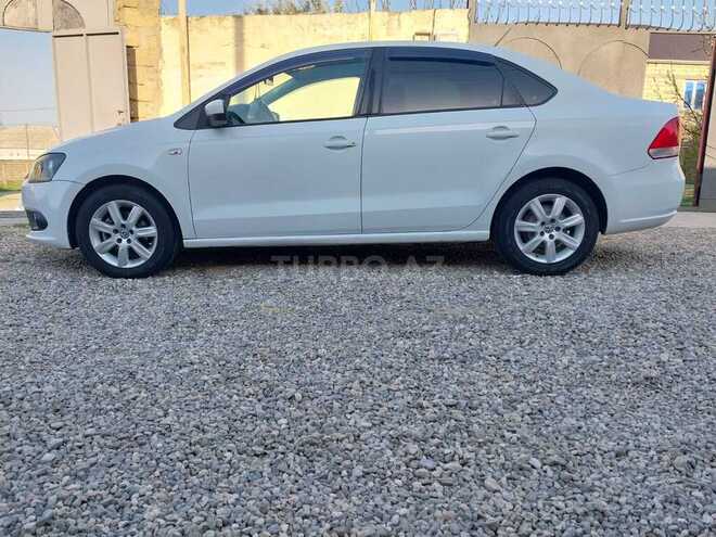 Volkswagen Polo 2014, 220,000 km - 1.6 l - Bakı