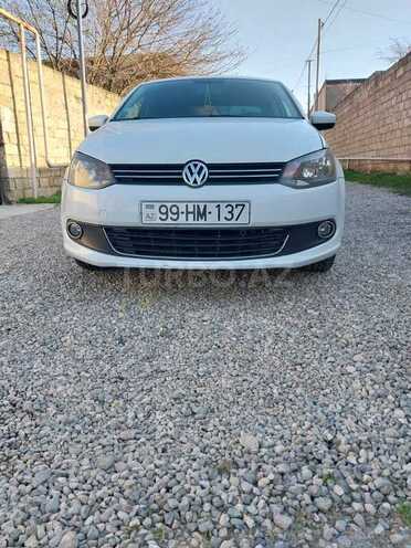 Volkswagen Polo 2014, 220,000 km - 1.6 l - Bakı