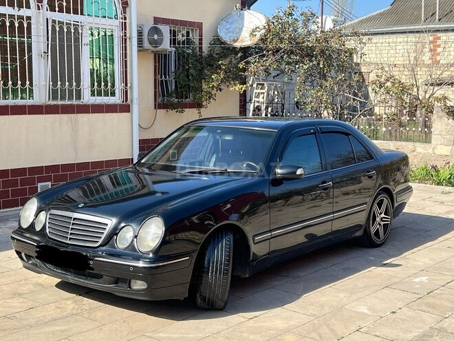 Mercedes E 270 2001, 468,000 km - 2.7 л - Xırdalan
