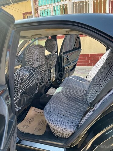 Mercedes E 270 2001, 468,000 km - 2.7 л - Xırdalan