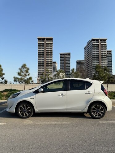 Toyota Aqua 2017, 89,000 km - 1.5 l - Bakı