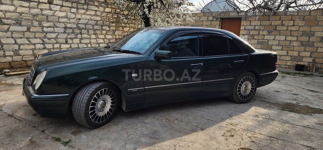 Mercedes E 240 1998, 335,200 km - 2.4 l - Tovuz