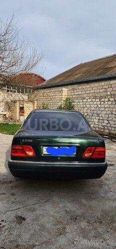 Mercedes E 240 1998, 335,200 km - 2.4 l - Tovuz