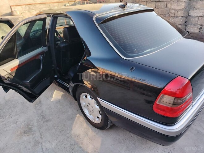 Mercedes C 220 1995, 289,569 km - 2.2 l - Bakı