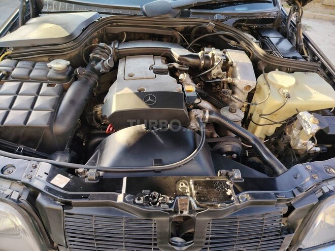 Mercedes C 220 1995, 289,569 km - 2.2 l - Bakı