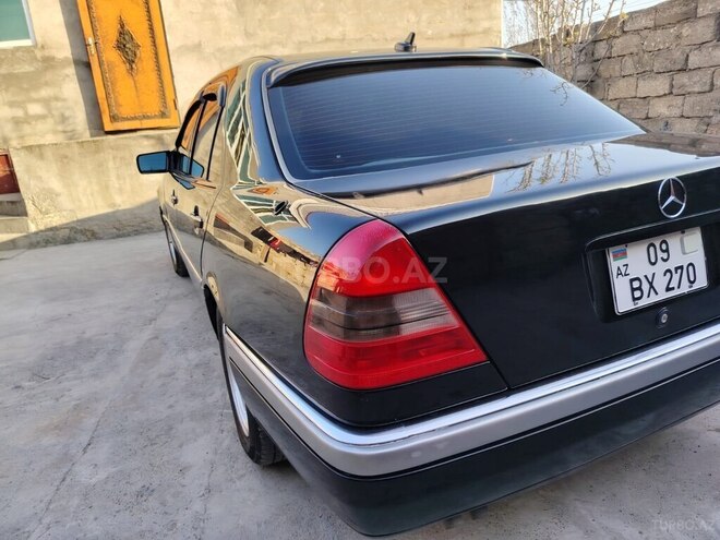 Mercedes C 220 1995, 289,569 km - 2.2 l - Bakı