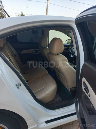 Chevrolet Cruze 2013, 412,394 km - 1.4 л - Şirvan